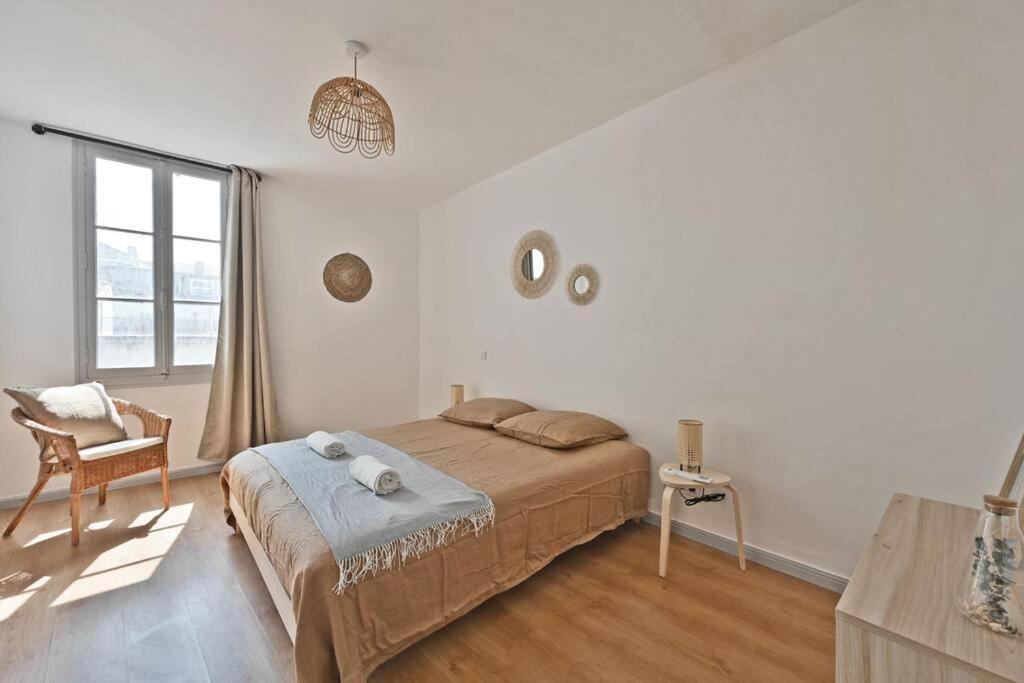 Au Coeur Des Platanes - Parking Gratuit Sous-Terrain - Clim - Balcon Apartment Avignon Exterior foto